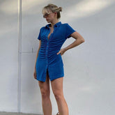 Street – Gerafftes Mini-Pulloverkleid mit spitzem Kragen - Blau